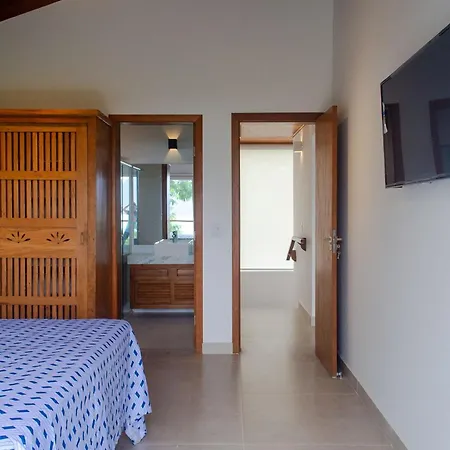 Linda Casa Com Vista Incrivel Em Condominio No Sul Da Ilha Ilhabela Exterior photo
