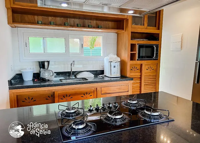 Linda Casa Com Vista Incrivel Em Condominio No Sul Da Ilha